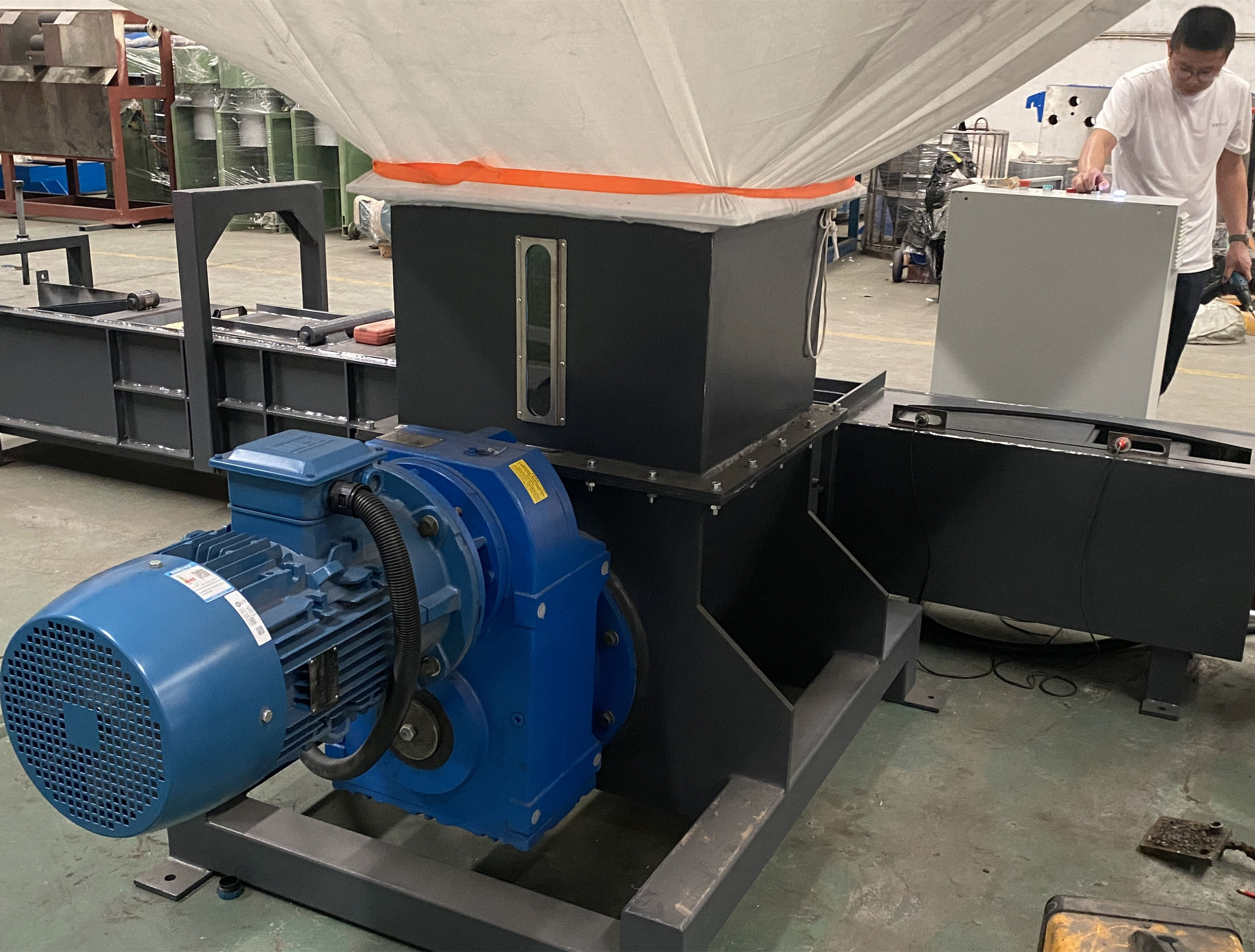 Main compactor